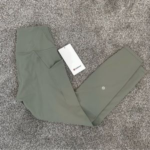 NWT Lululemon Wunder Train HR tight 25” with pockets